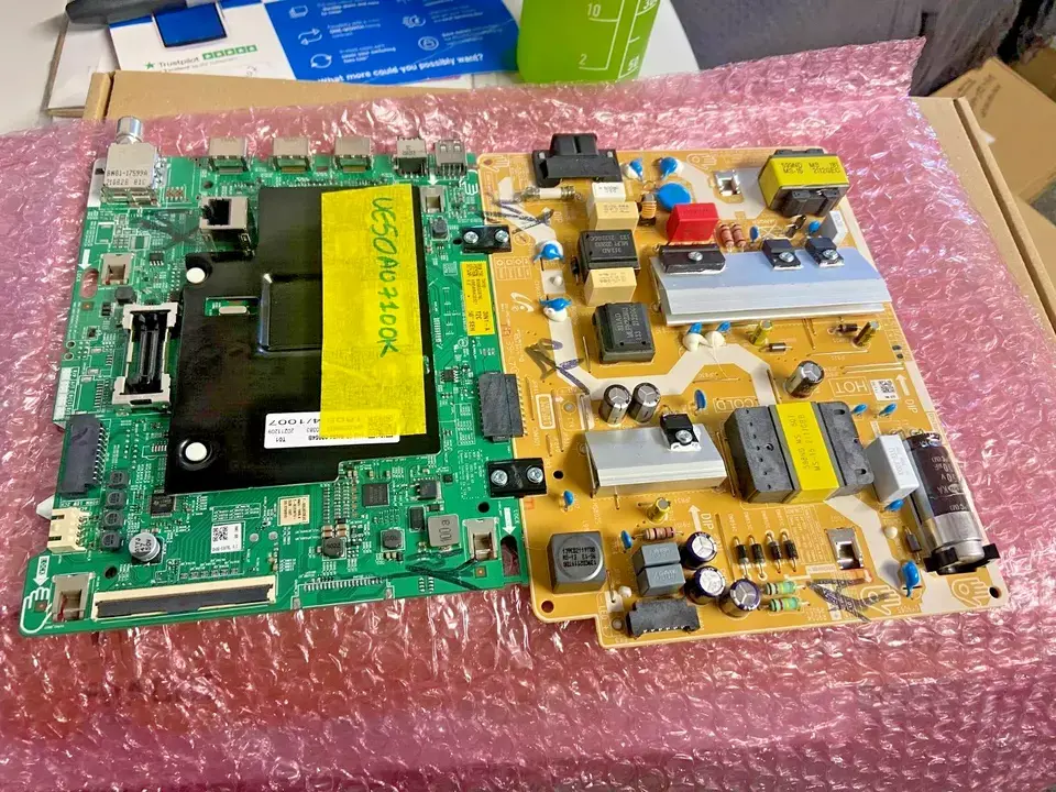 Samsung UE50AU7100K Main Board + Power Supply BN96-53076L (BN94-00054B) (Box 26)
