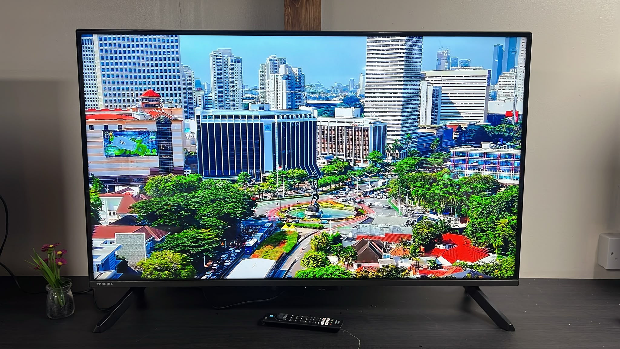 TOSHIBA Fire TV 43" Smart 4K Ultra HD HDR LED TV