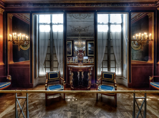 X-shaped stool, Jacob Frères, 1801 - Helmet-shaped chimney fire screen, Council Chamber, Malmaison