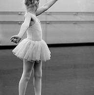 athlete-balance-ballerina-591679.jpg