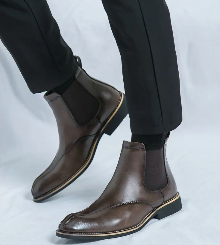 Thumbnail: Men's fall new large size high top shoes Fashion trend men's short boots casual 