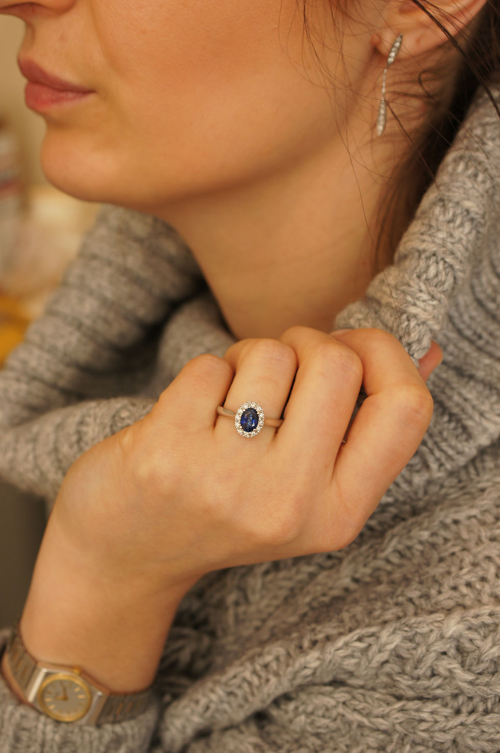 Thumbnail: Pierścionek "Royal Blue w bieli"