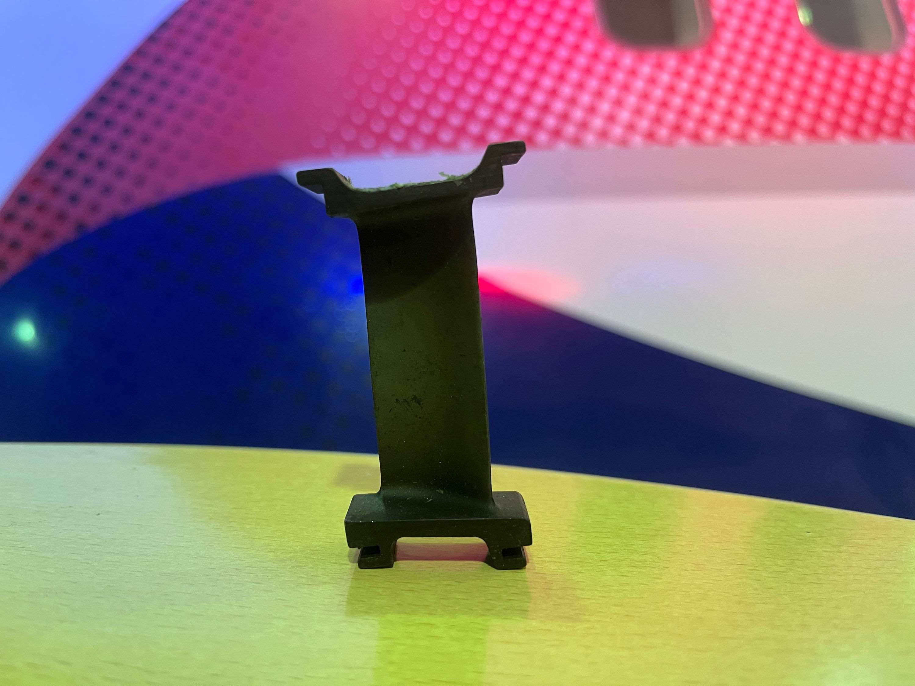 Boeing 747 RB211 hot side stage 6 jet engine vane 