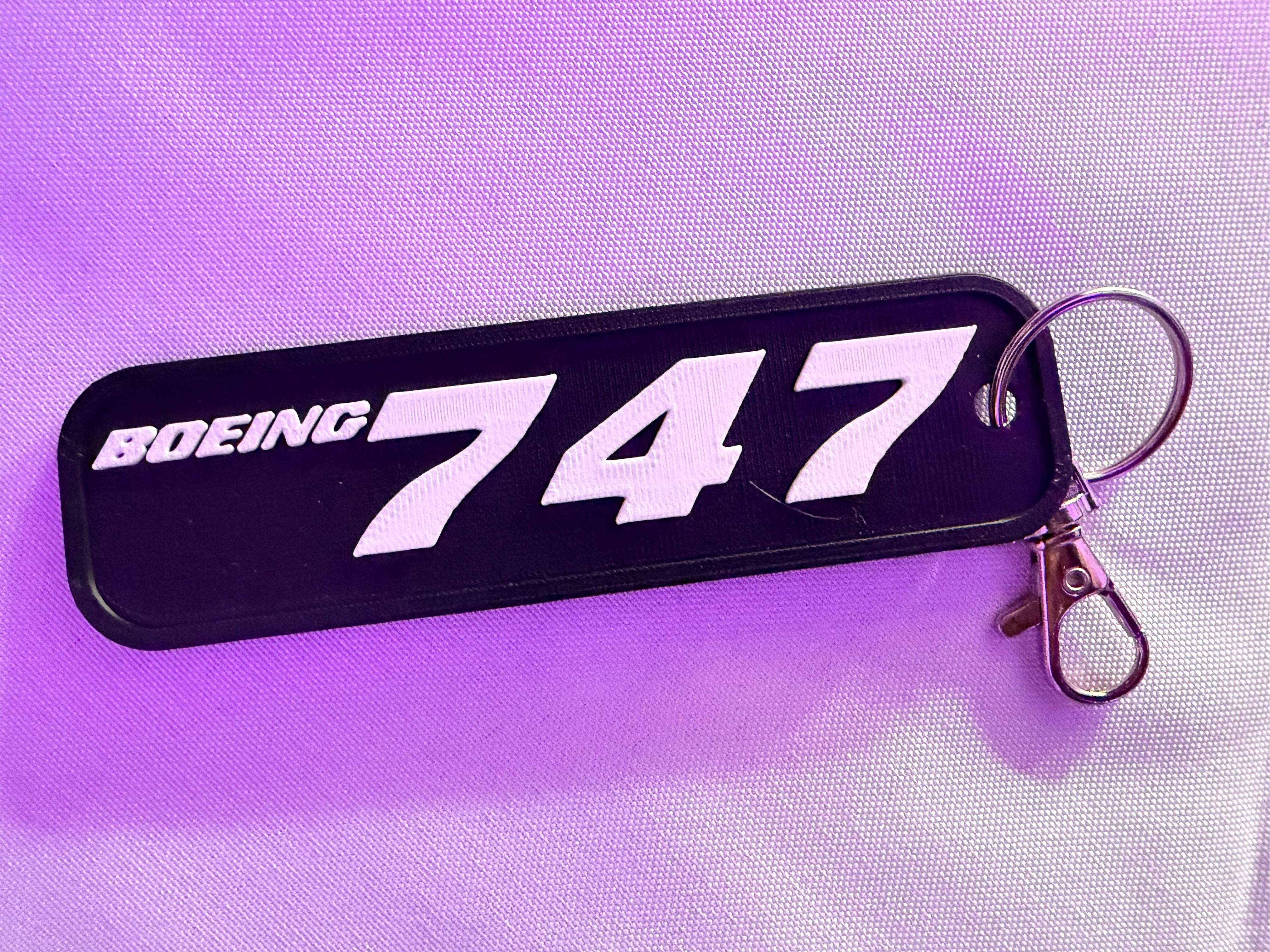 Boeing 747 inspired key ring 