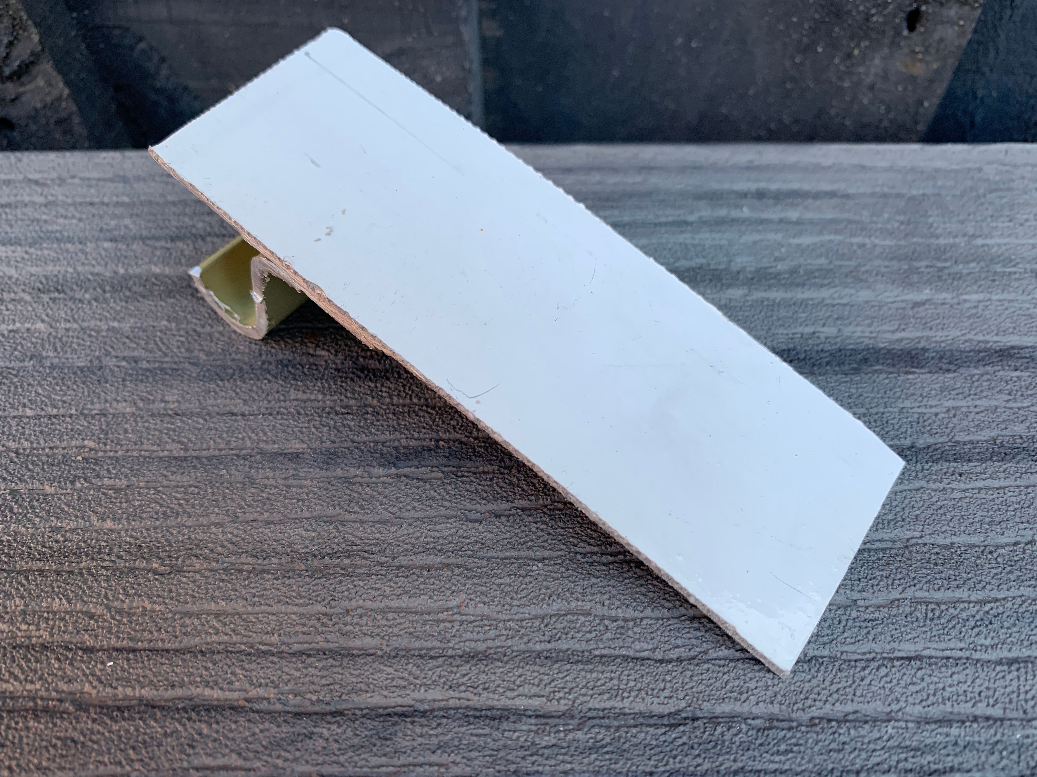 Vueling A320 EC-ICS fuselage skin off cuts 