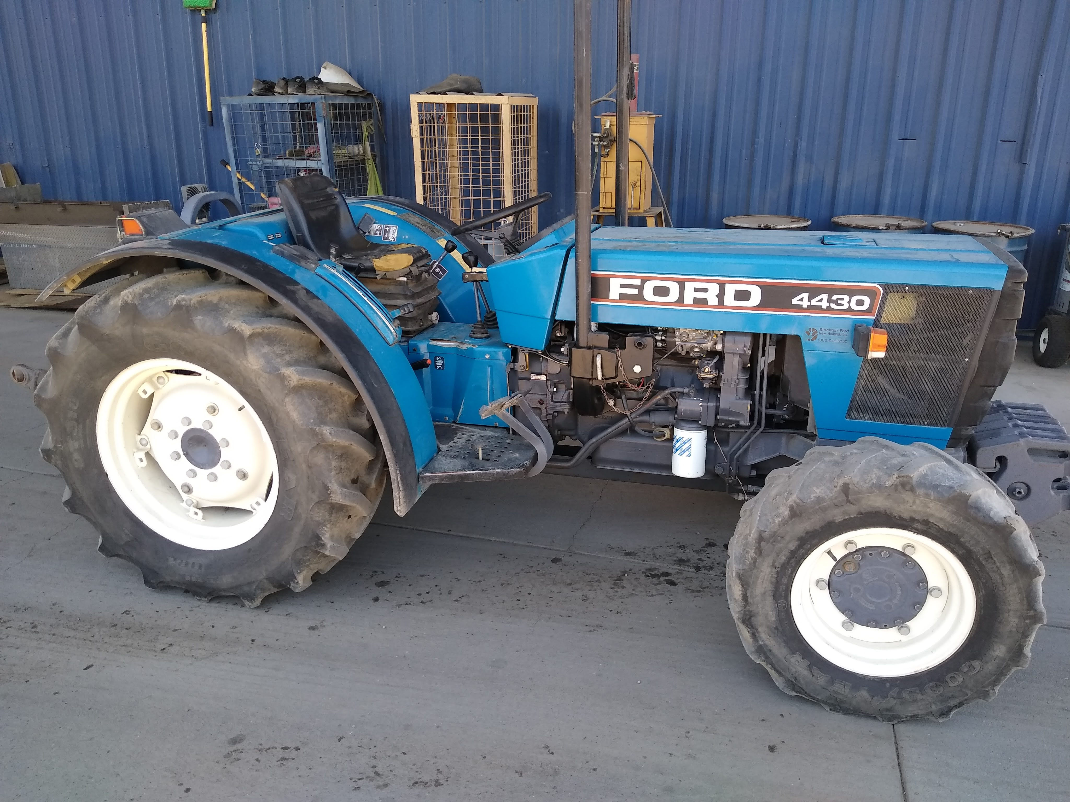 Ford 4430 narrow tractor