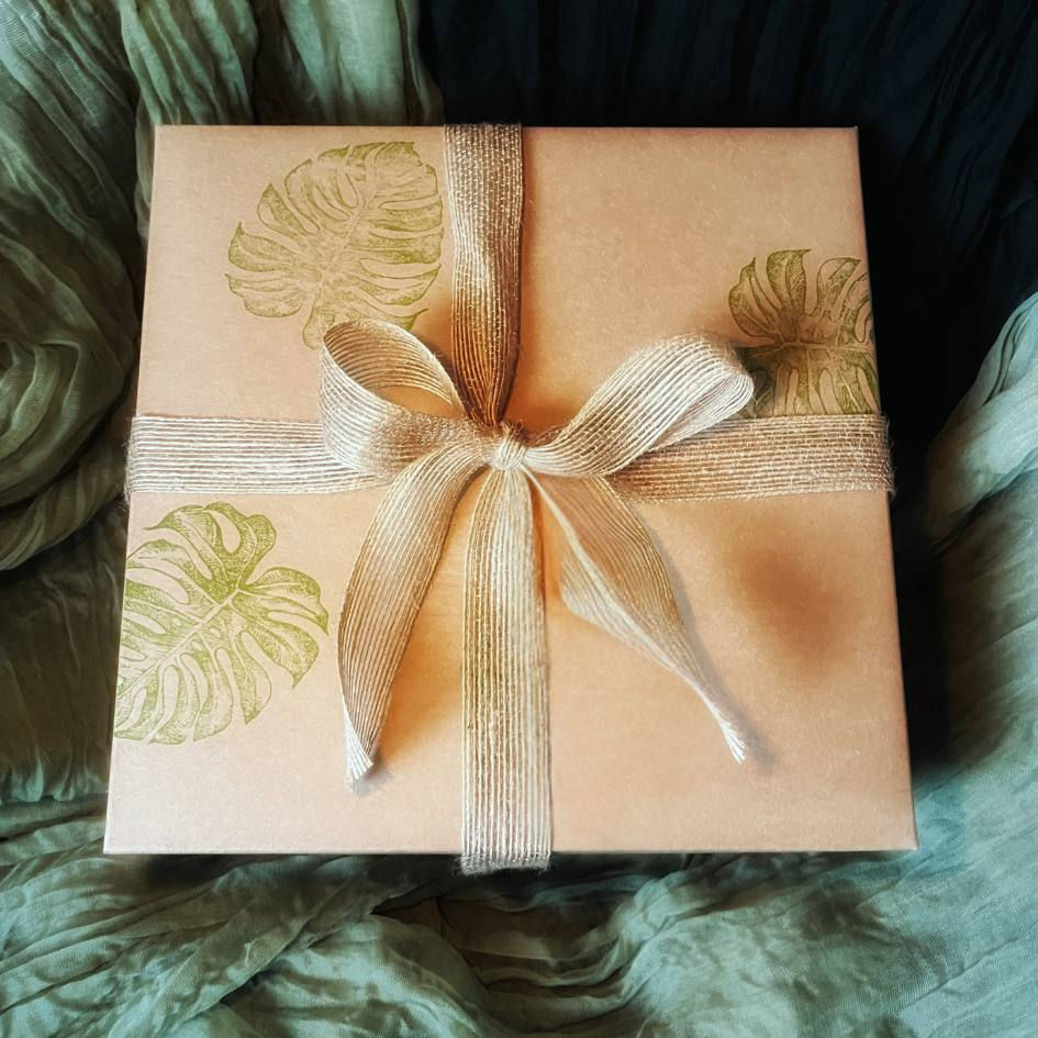 Ultimate home fragrance gift set, Wax melts, wax burner, candles and diffuser