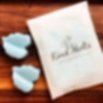 scented phthalate free wax melts in leaf shapes