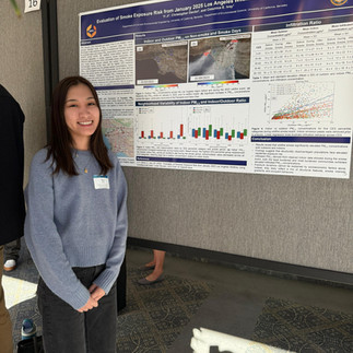 Dr. Yi presents a poster at the LA Fires Conference in 2026