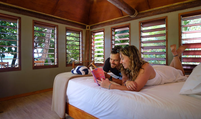 Beachfront Ýanuyanu (Island) Bure interior
