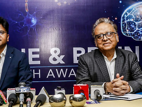 Brain and Spine Surgery Advances Early Diagnosis and Safer Options for Treatment 