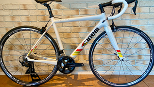 ＜SALE＞Cinelli VELTRIX 105完成車
