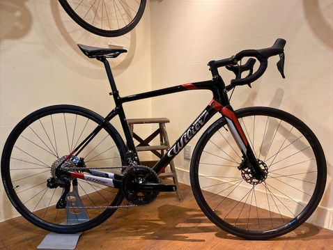 <入荷情報> 限定車 Wilier GTR team Disc 105Di2 入荷しました！！