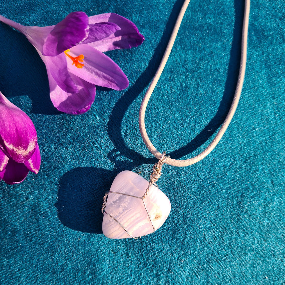 Blue lace agate medium