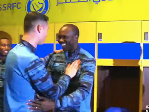 Al Nasser : la vidéo de la poignée de main entre Ronaldo et Vincent Aboubacar dans le vestiaire