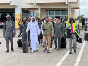 Coupe du Monde 2022 : départ de la délégation avancée des Lions avec Samuel Eto’o, Rigobert Song