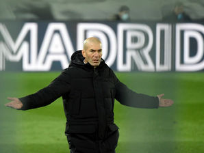 LE REAL MADRID ANNONCE LE DÉPART DE ZINÉDINE ZIDANE