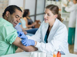 Deux vaccins contre le Covid-19 sont testés chez l'humain