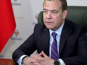 Guerre en Ukraine : L’ancien président russe dénonce les « traîtres lâches » qui ont fui les combats