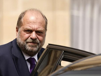 France : Soupçons de prise illégale d’intérêts : Dupond-Moretti reste mis en examen