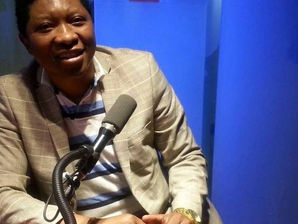 J. Remy Ngono est « un complexé qui croit pouvoir ressembler aux blancs » selon Jean Lambert Nang