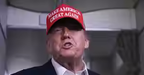 « Pire quand on le connaît », « à la limite de la folie » : Ces e-mails d’Epstein qui mettent Trump dans l’embarras