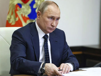 Vladimir Poutine : palais, yachts... Révélations explosives sur son incroyable fortune secrète