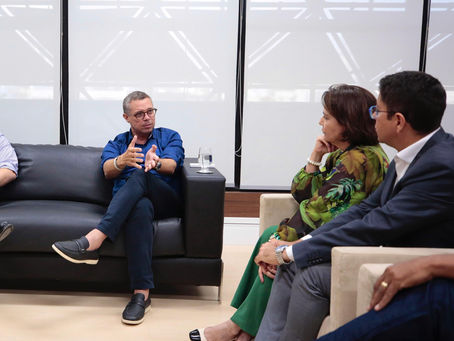 No circo de Emília e Ricardo, Fábio Mitidieri é quem lucra