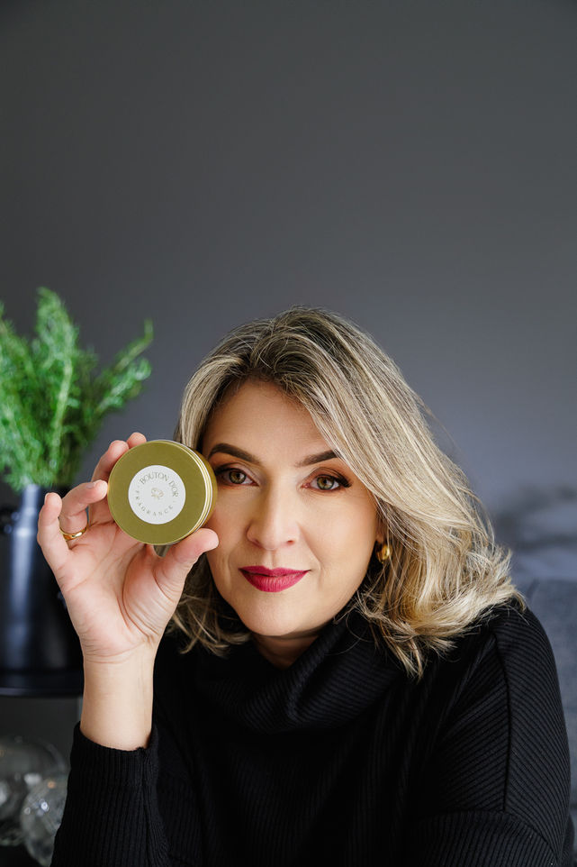 ensaio corporativo, fotos corporativas, fotografia corporativa, retrato profissional, retrato corporativo, ensaio de marca pessoal, fotos para linkedin, fotografia para redes sociais, branding pessoal, fotografia de branding, fotografia profissional, imagem profissional, fotos para site profissional, ensaio executivo, headshot profissional, retrato de negócios, fotografia para empreendedores, fotografia empresarial, foto para currículo, fotos para marketing pessoal, ensaio fotográfico corporativo, fotografia para profissionais liberais, fotos para autônomos, fotos para coaches, fotografia para terapeutas, fotografia para consultores, fotografia para psicólogos, ensaio de imagem pessoal, fotos profissionais para instagram, ensaio profissional, posicionamento de marca pessoal, retrato para marca pessoal, juliana gigo, juliana b gigo