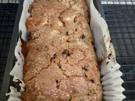 An Apple Cake (the first of a ‘2lb loaf tin’ series…..)