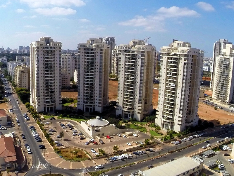 Real estate agency in Petah Tikva Apartments & Houses For Sale in PT