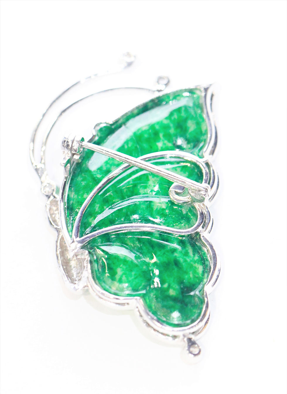 Thumbnail: Burmese jade brooch  W8B1363