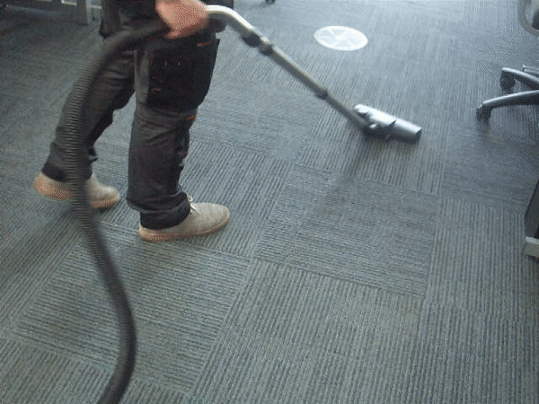 ezgif.com-gif-maker.gif