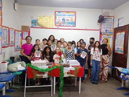 Da sala de aula para os livros: estudantes de escola pública estadual lançam obras literárias em Macapá
