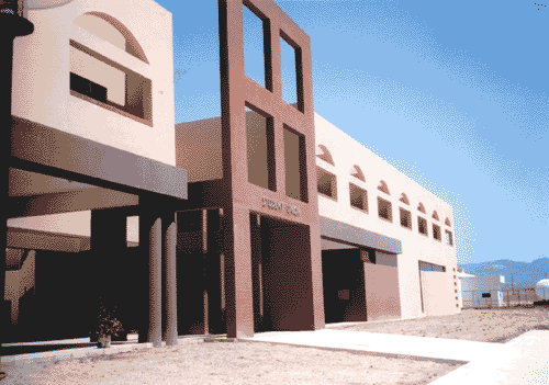 CIUstudent-building3.gif