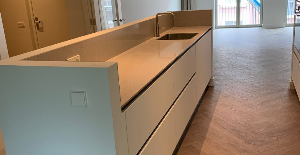 WONINGAANBOD Loydd Real Estate