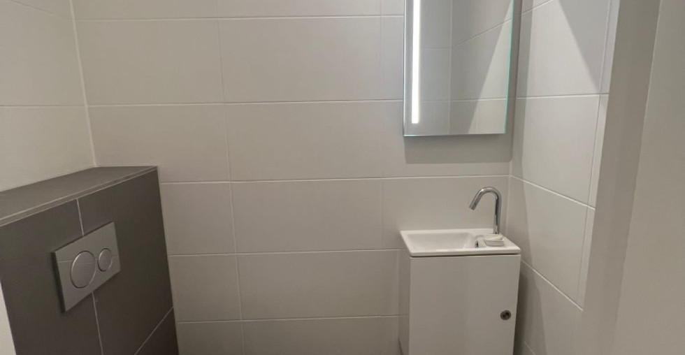 WONINGAANBOD Loydd Real Estate