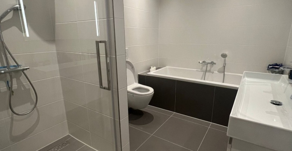 WONINGAANBOD Loydd Real Estate