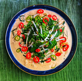 thaise-rode-curry-geng-phed-gai.jpeg