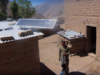 SE INSTALARON PANELES SOLARES EN SANTA VICTORIA OESTE