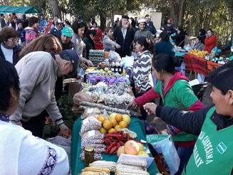 AGRICULTURA FAMILIAR EN EL ANIVERSARIO DEL MERCADO VAQUEREÑO