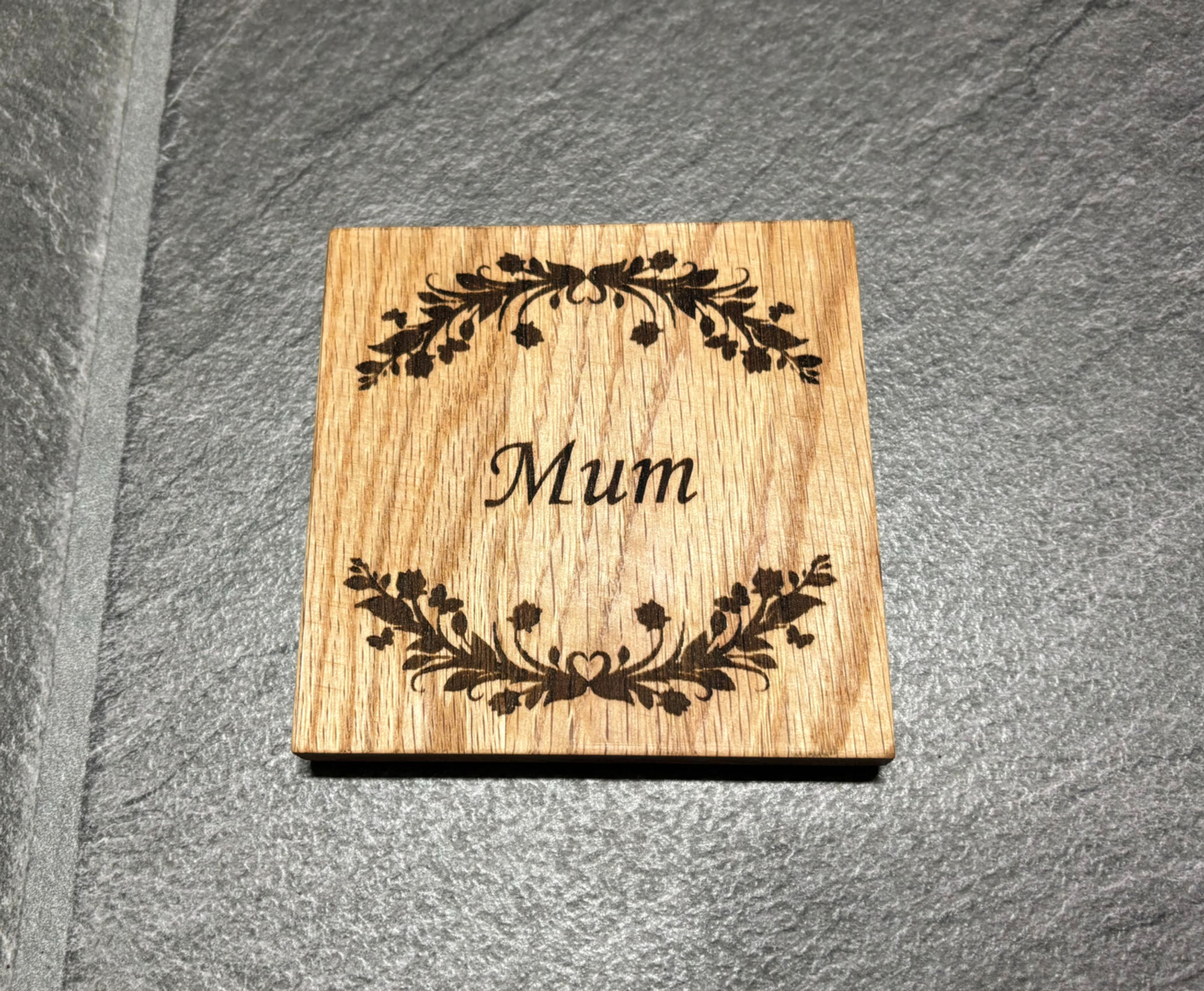 Personalised oak coasters - with flower design