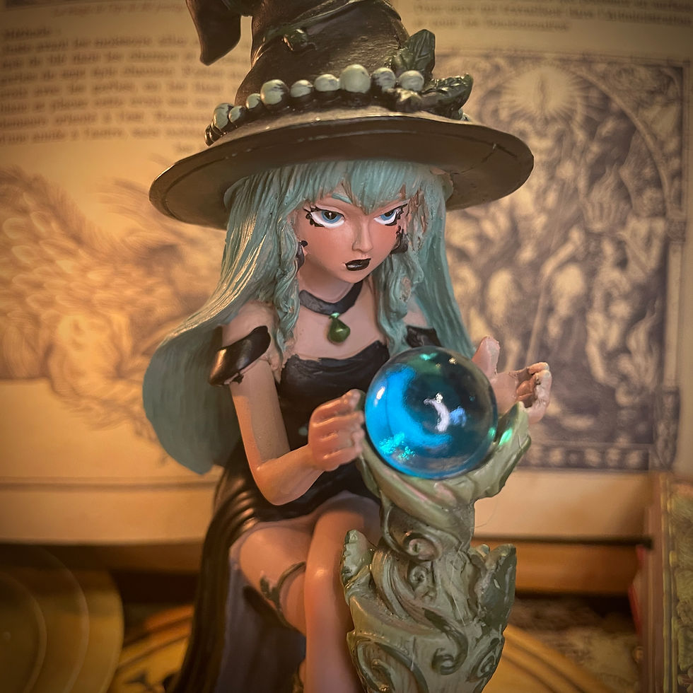 Miniature : Figurine Sorcière - Sage & sa boule de cristal