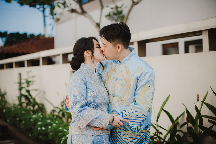 Chinese Wedding Couple Kiss.jpg