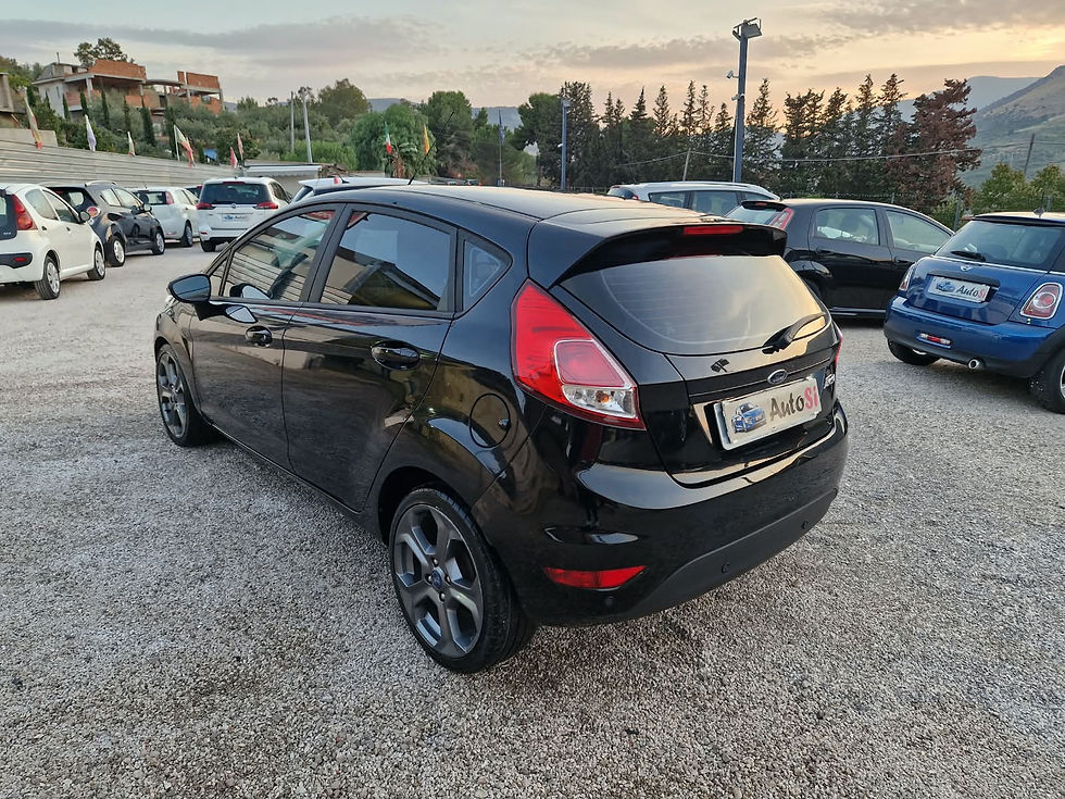 Miniatura: Ford Fiesta 1.5 TDCi 95CV 5 porte Titanium