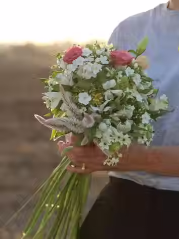 נועה בר Late Bloomer
יגאל אלון 9ב גדרה
054-9747442
משלוח פרחים מהיום להיום רחובות, יבנה, גדרה וישובי הסביבה