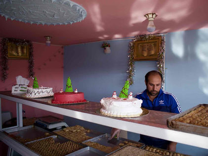 Supporting sweets producers in Syrian refugee camps