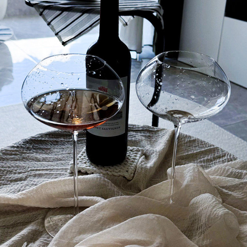 Thumbnail: 700ml Ultra-Thin Large Capacity Peach Heart Burgundy Wine Glass