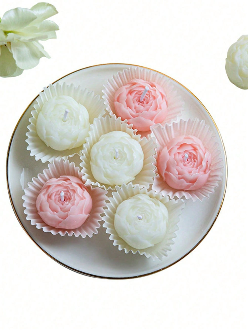 Thumbnail: Handmade Rose Scented Bouquet Candles (Set of 4)
