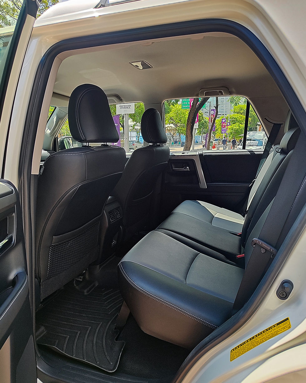 Miniatura: Toyota 4Runner SR5 | 2023 | Automático | 19.041 Km